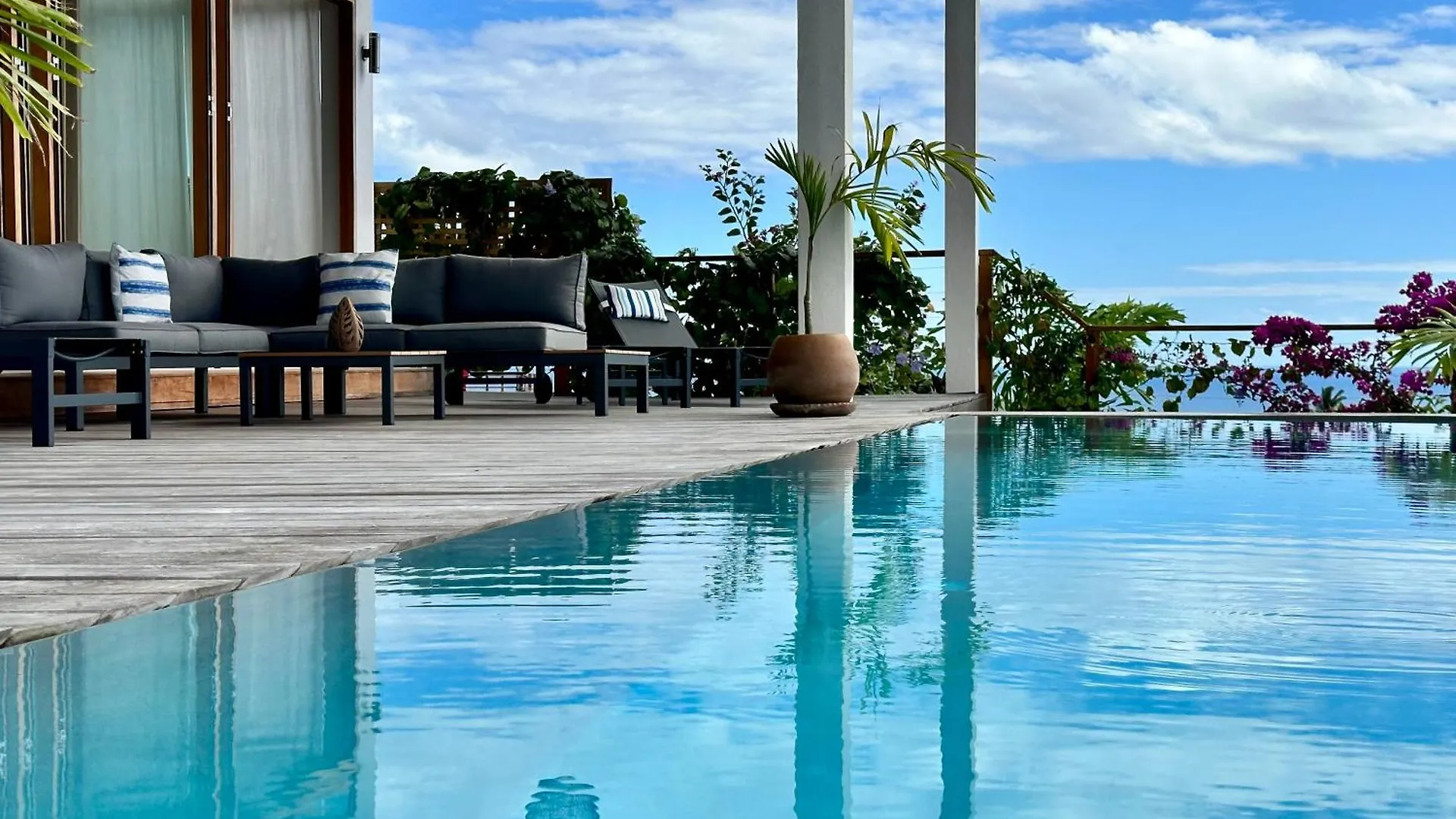Infinity Luxury Villa - Stunning Sea And Piton Views Soufrière
